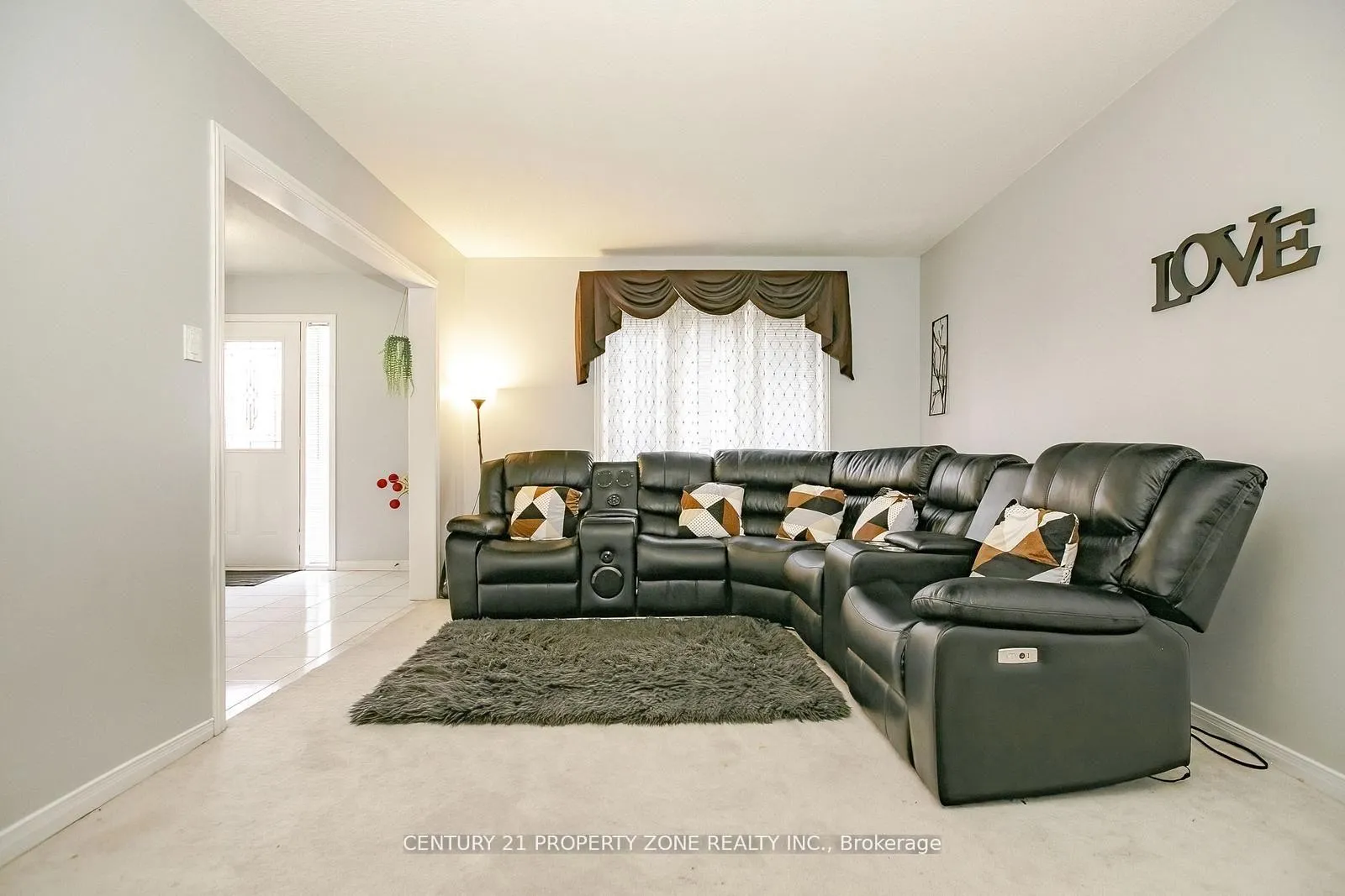 Photo 8 of 151 Mountainash Road, Brampton, Sandringham-Wellington — HOMEH