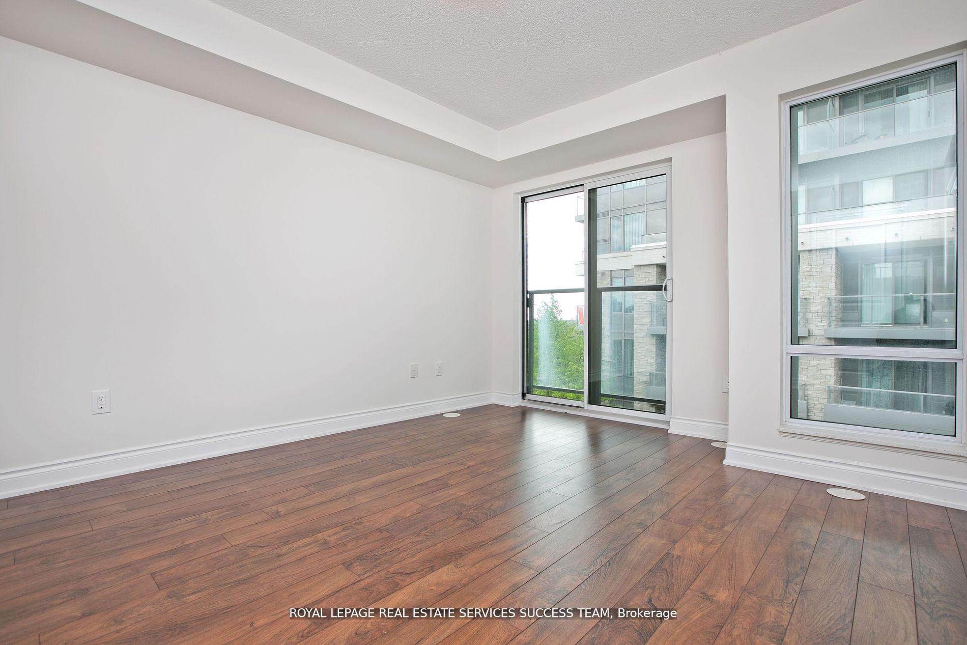 Photo 12 of 321 South Park Road, Markham, Commerce Valley — HOMEH
