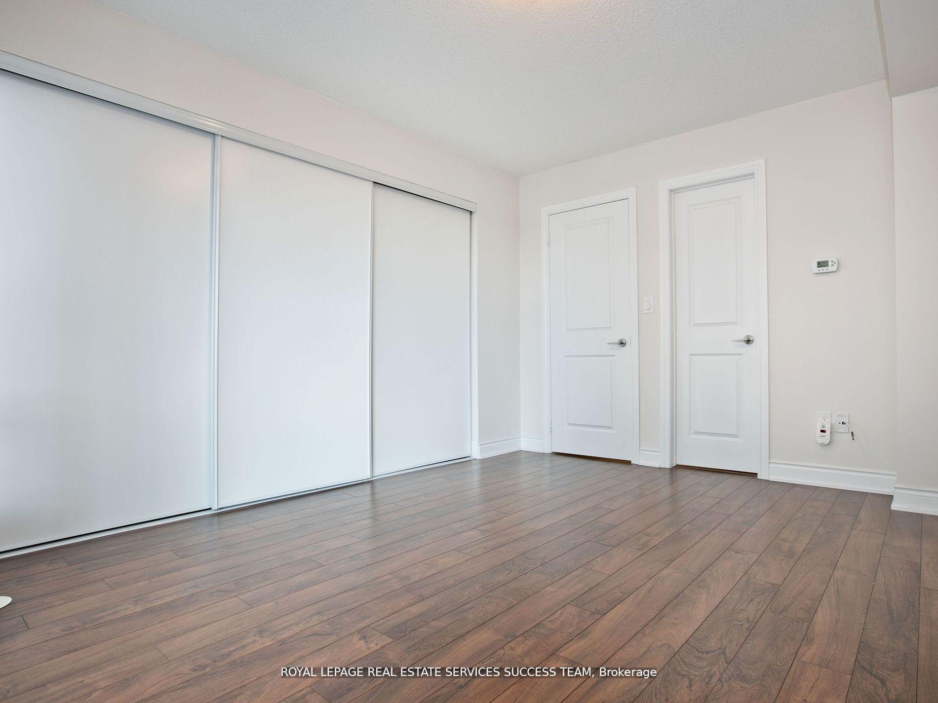 Photo 14 of 321 South Park Road, Markham, Commerce Valley — HOMEH