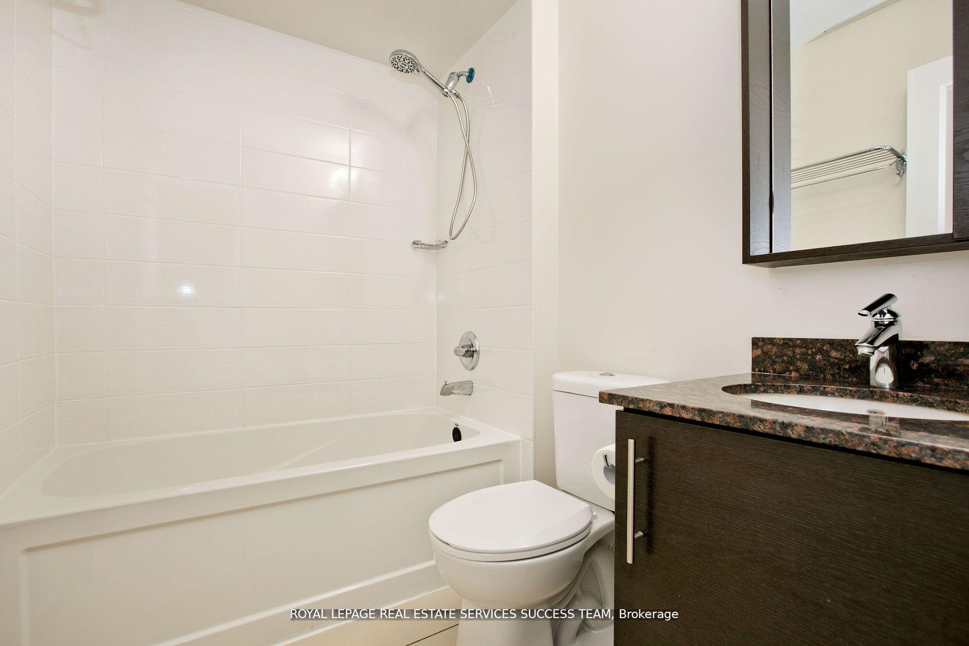 Photo 15 of 321 South Park Road, Markham, Commerce Valley — HOMEH