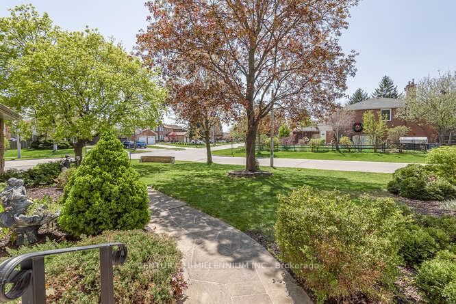 Photo 4 of 82 Leander Street, Brampton, Westgate — HOMEH