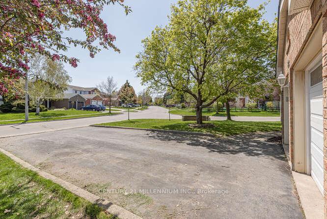 Photo 6 of 82 Leander Street, Brampton, Westgate — HOMEH