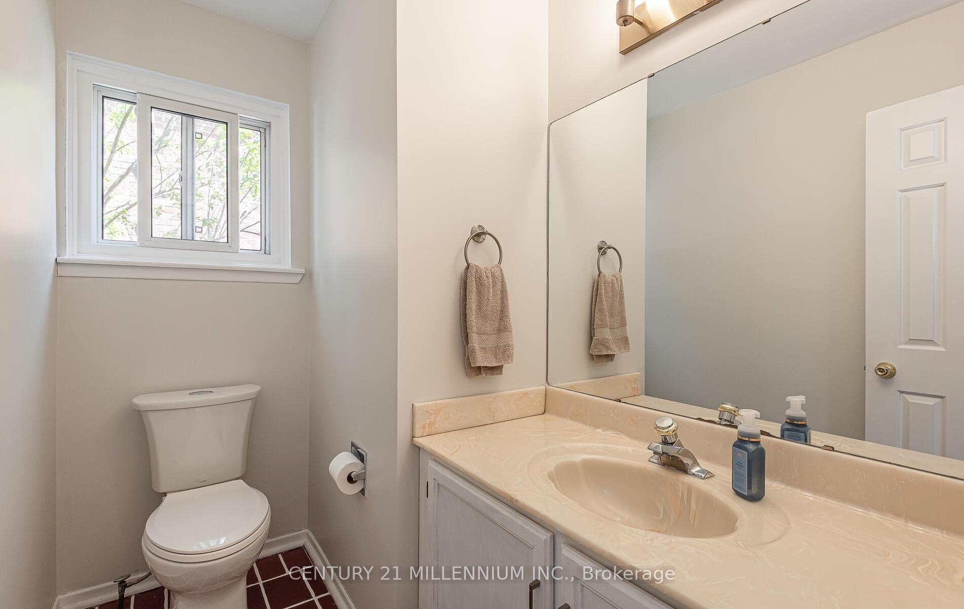 Photo 46 of 82 Leander Street, Brampton, Westgate — HOMEH