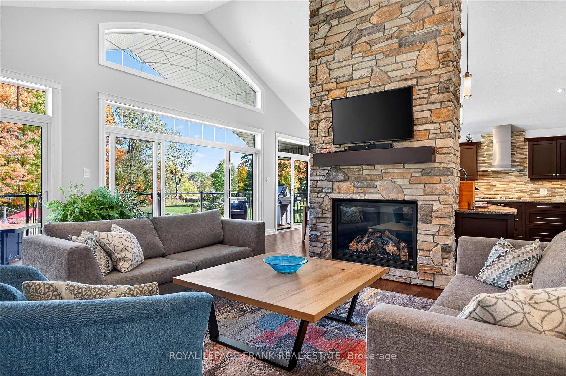 Photo 5 of 633 Carveth Drive, Cavan Monaghan, Cavan Twp — HOMEH