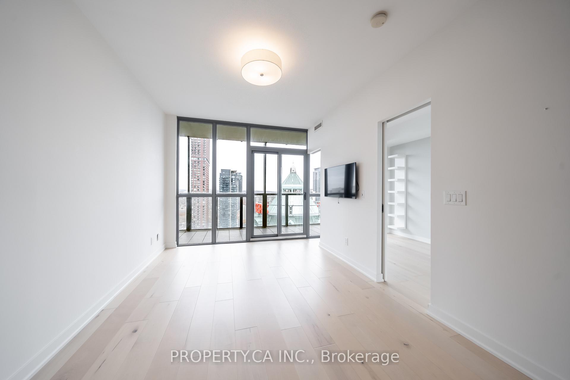 Photo 5 of Unit 2911, 110 Charles Street E, Toronto, Church-Yonge Corridor — HOMEH