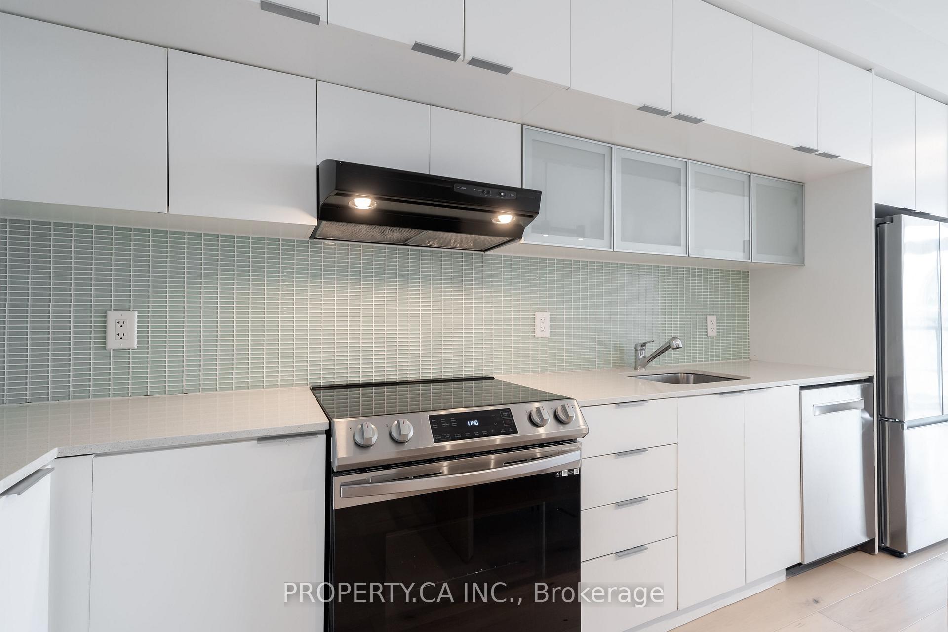 Photo 15 of Unit 2911, 110 Charles Street E, Toronto, Church-Yonge Corridor — HOMEH