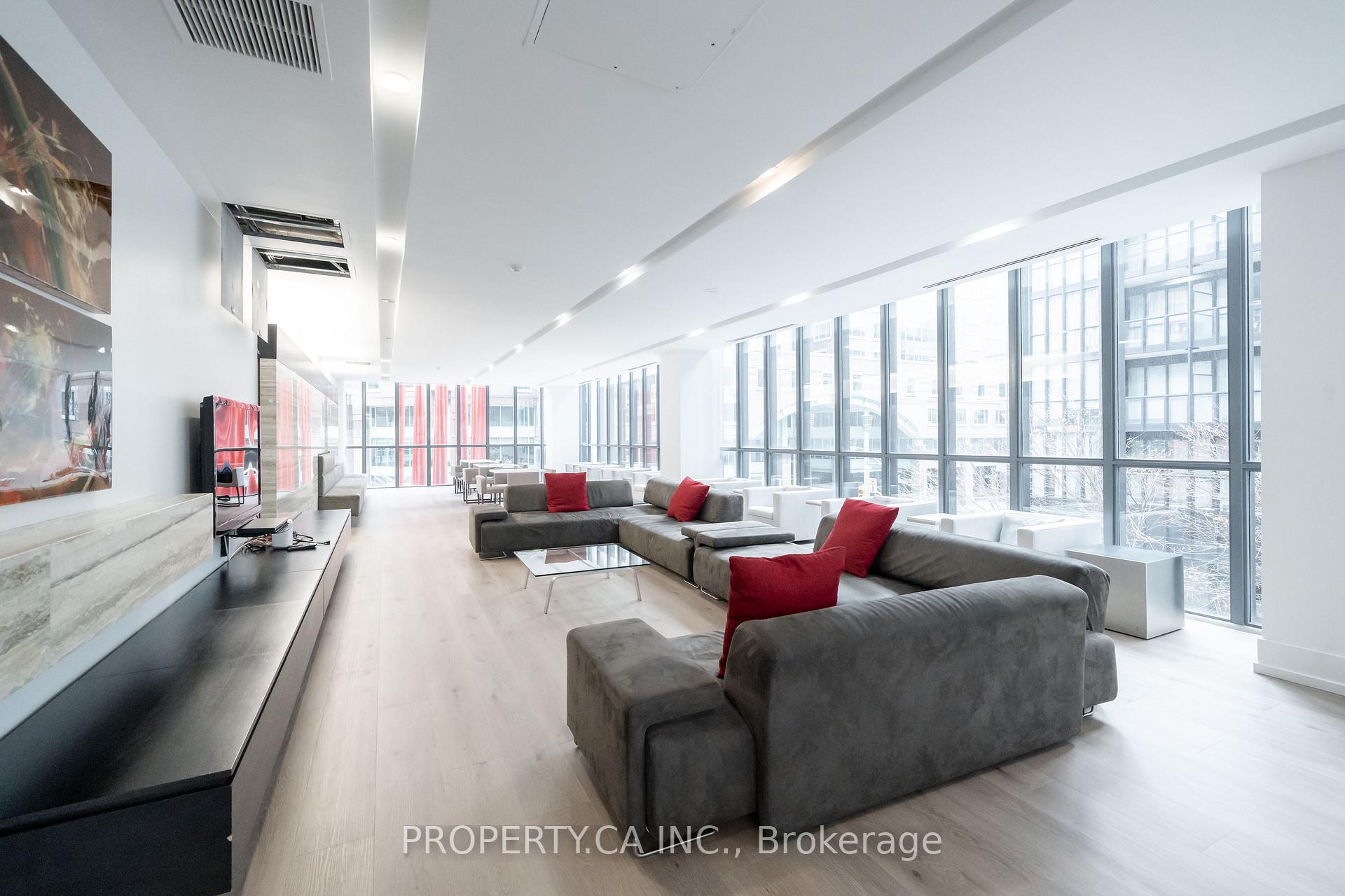 Photo 36 of Unit 2911, 110 Charles Street E, Toronto, Church-Yonge Corridor — HOMEH