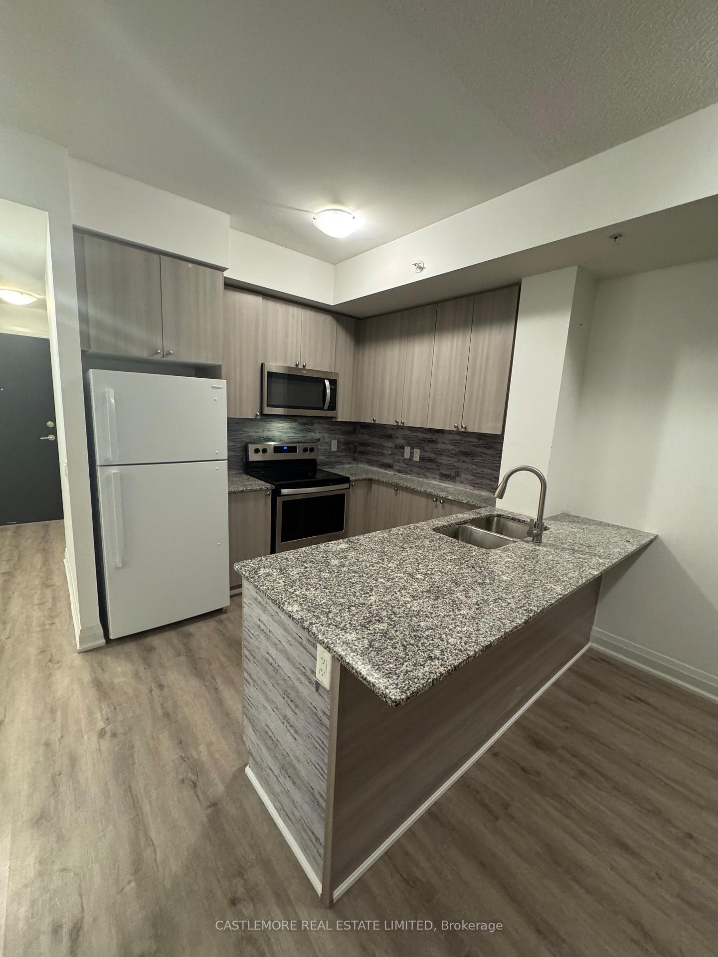 Photo 8 of Unit 905, 65 Yorkland Boulevard, Brampton, Goreway Drive Corridor — HOMEH