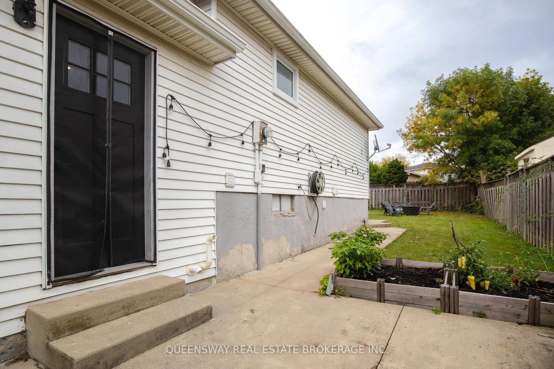 Photo 9 of 47 Lambert Street, Hamilton, Lawfield — HOMEH
