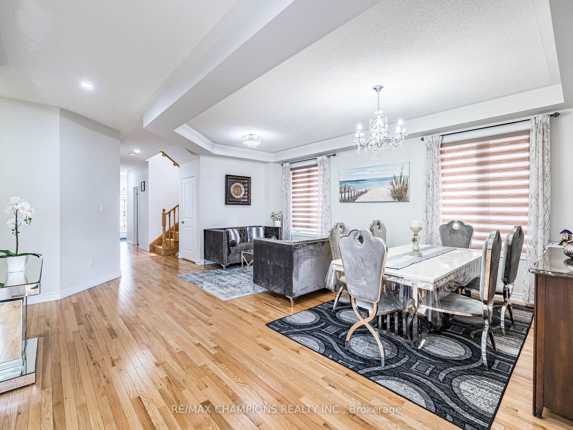 Photo 11 of 12 Fruitvale Circle, Brampton, Northwest Brampton — HOMEH