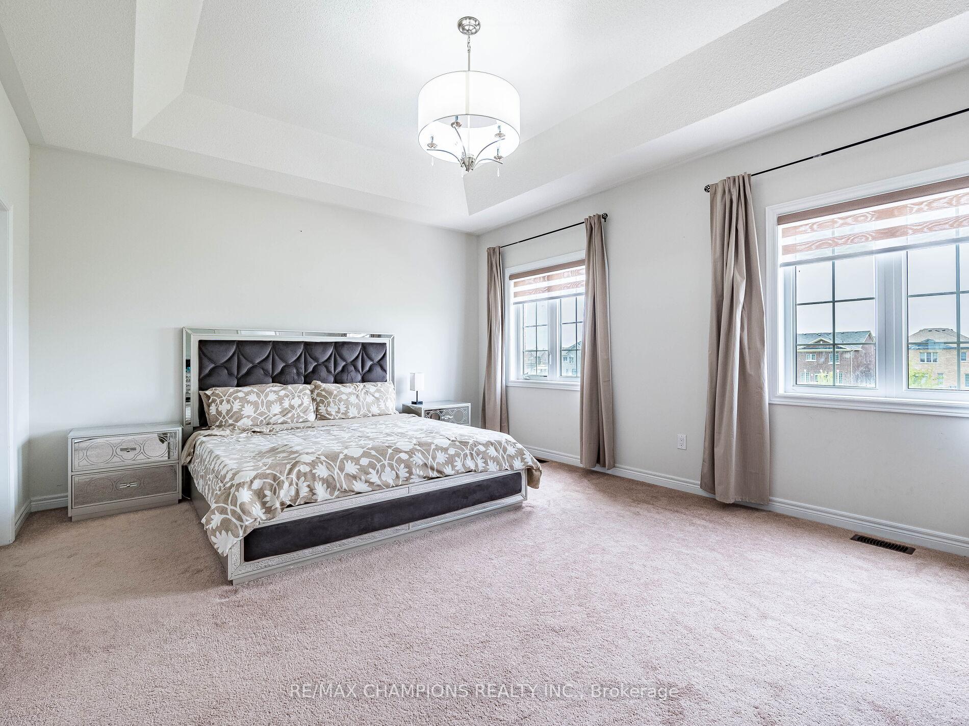 Photo 40 of 12 Fruitvale Circle, Brampton, Northwest Brampton — HOMEH