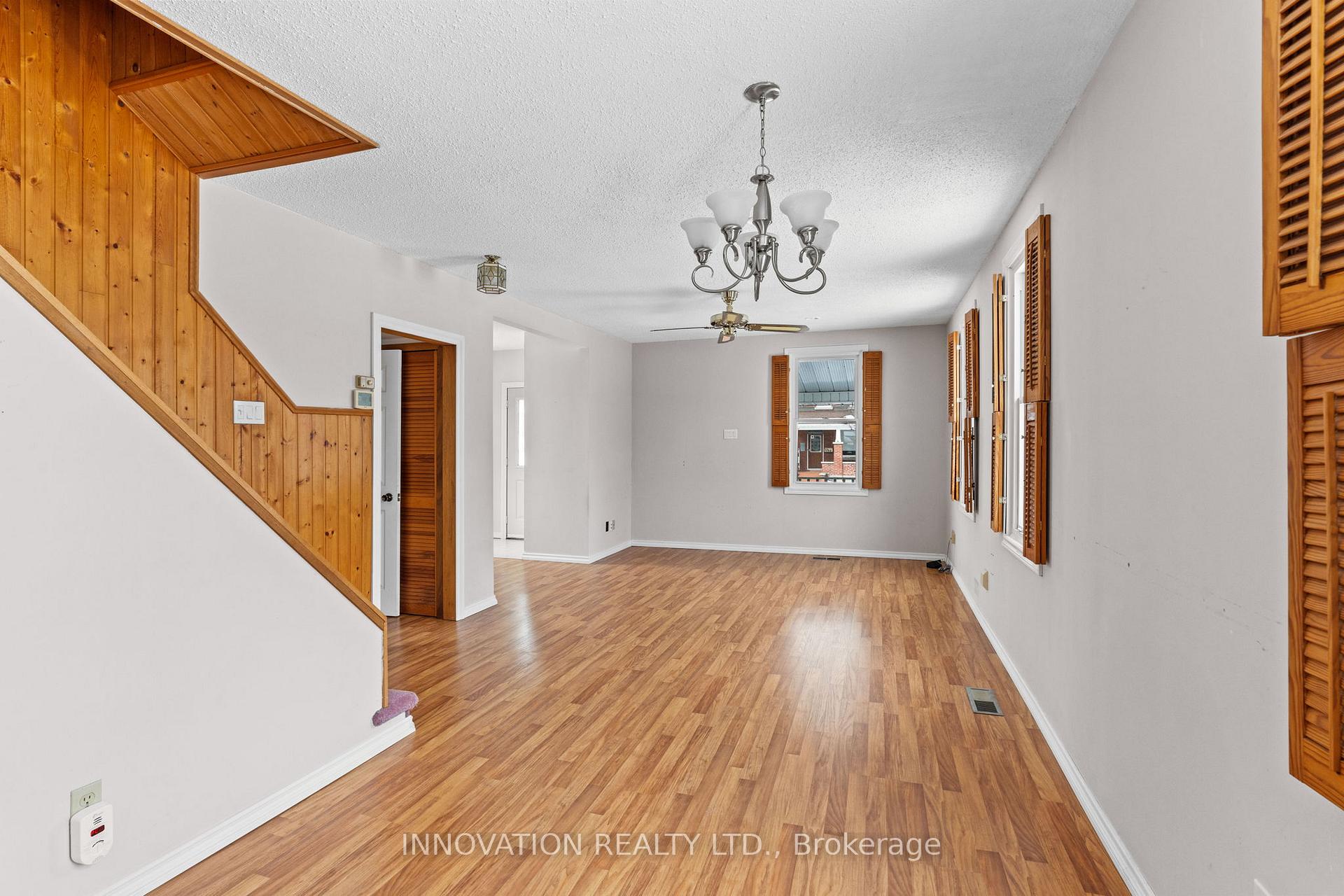 Photo 7 of 100 Crossland Drive, Ottawa, Fitzroy — HOMEH