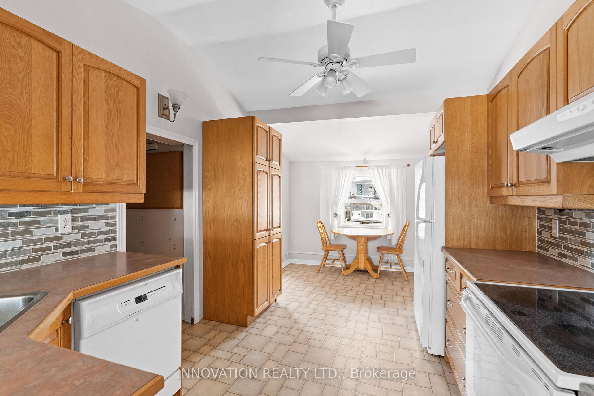 Photo 12 of 100 Crossland Drive, Ottawa, Fitzroy — HOMEH