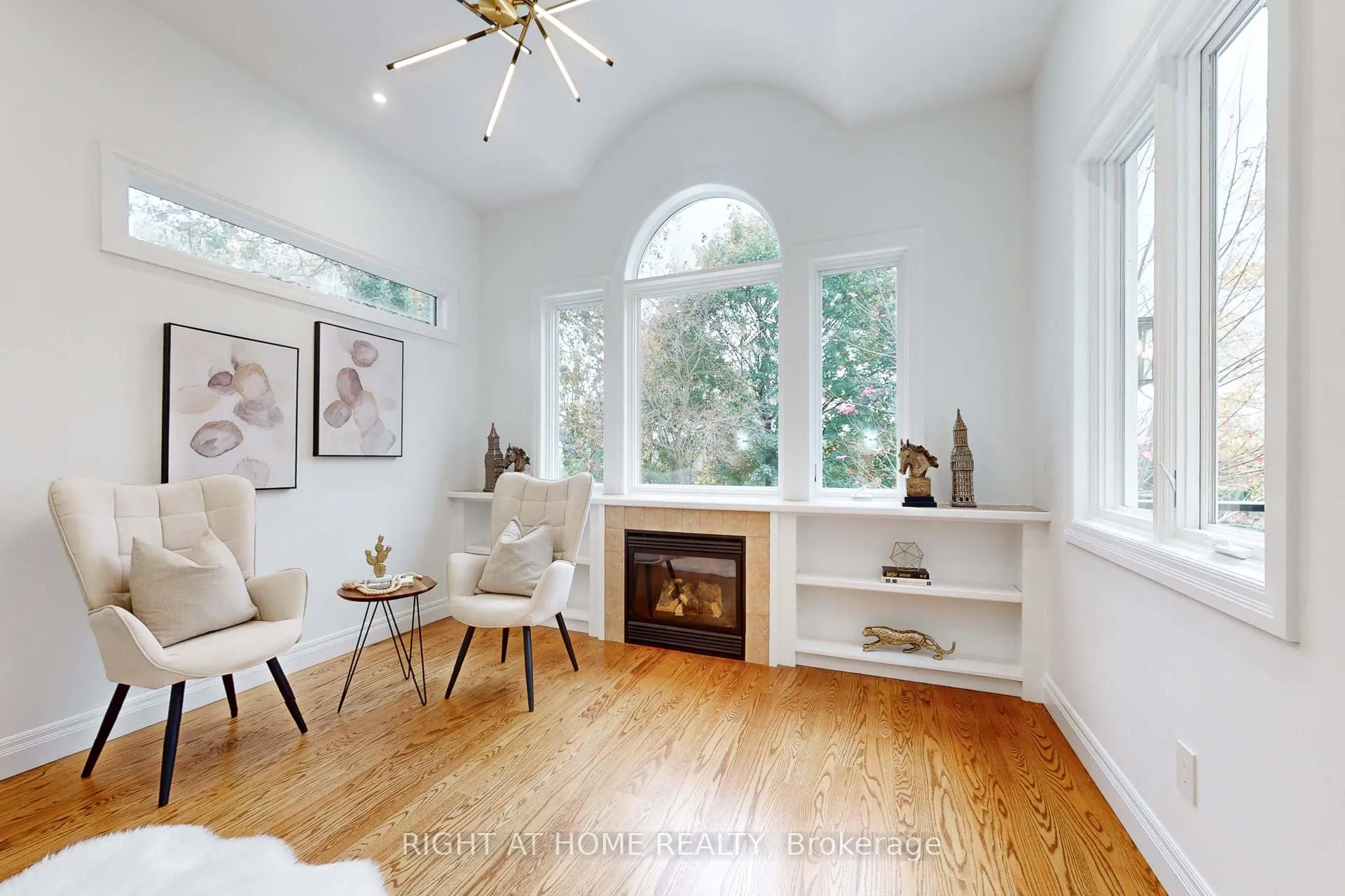 Photo 16 of 34 Maple Avenue, Hamilton, Greensville — HOMEH