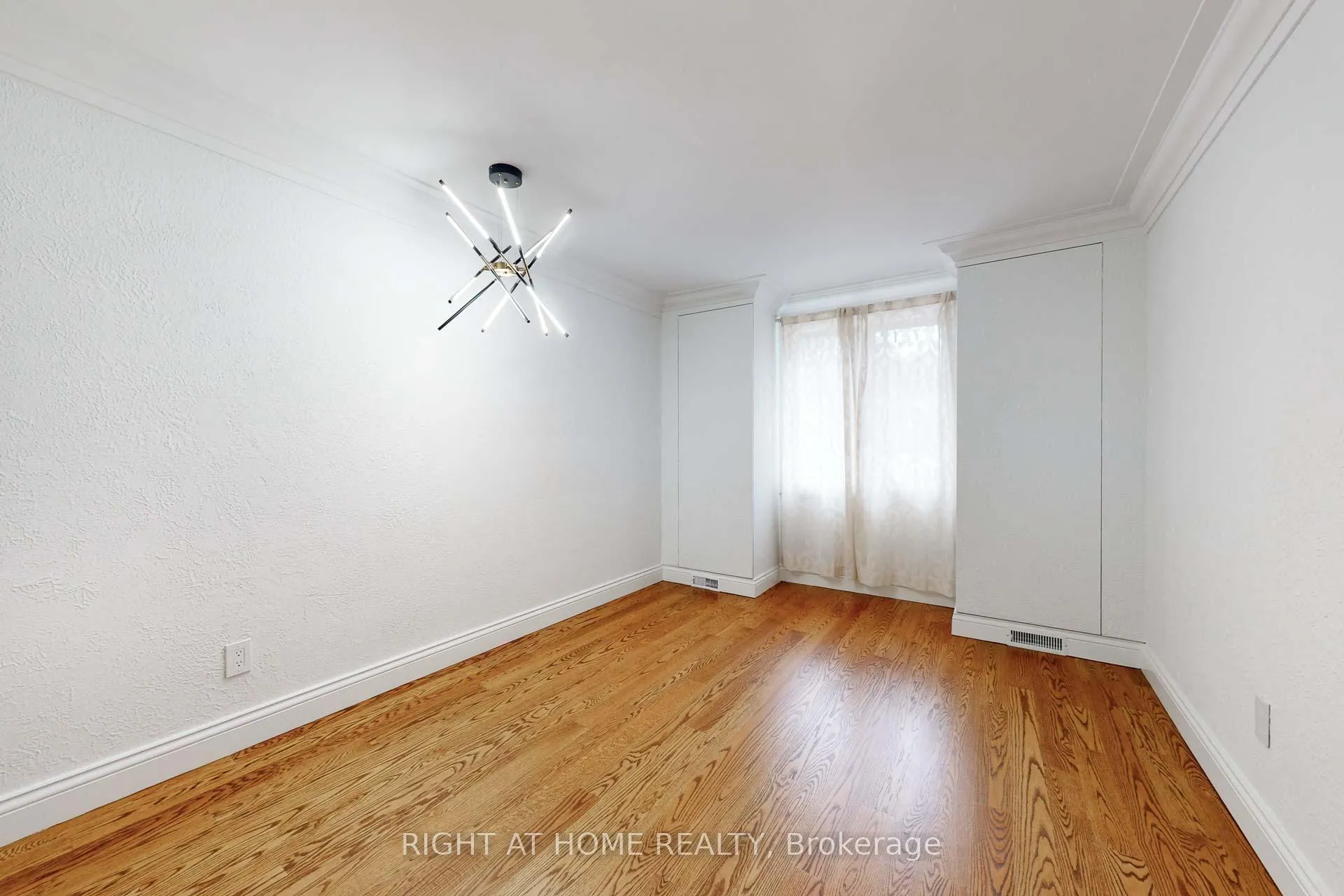 Photo 20 of 34 Maple Avenue, Hamilton, Greensville — HOMEH
