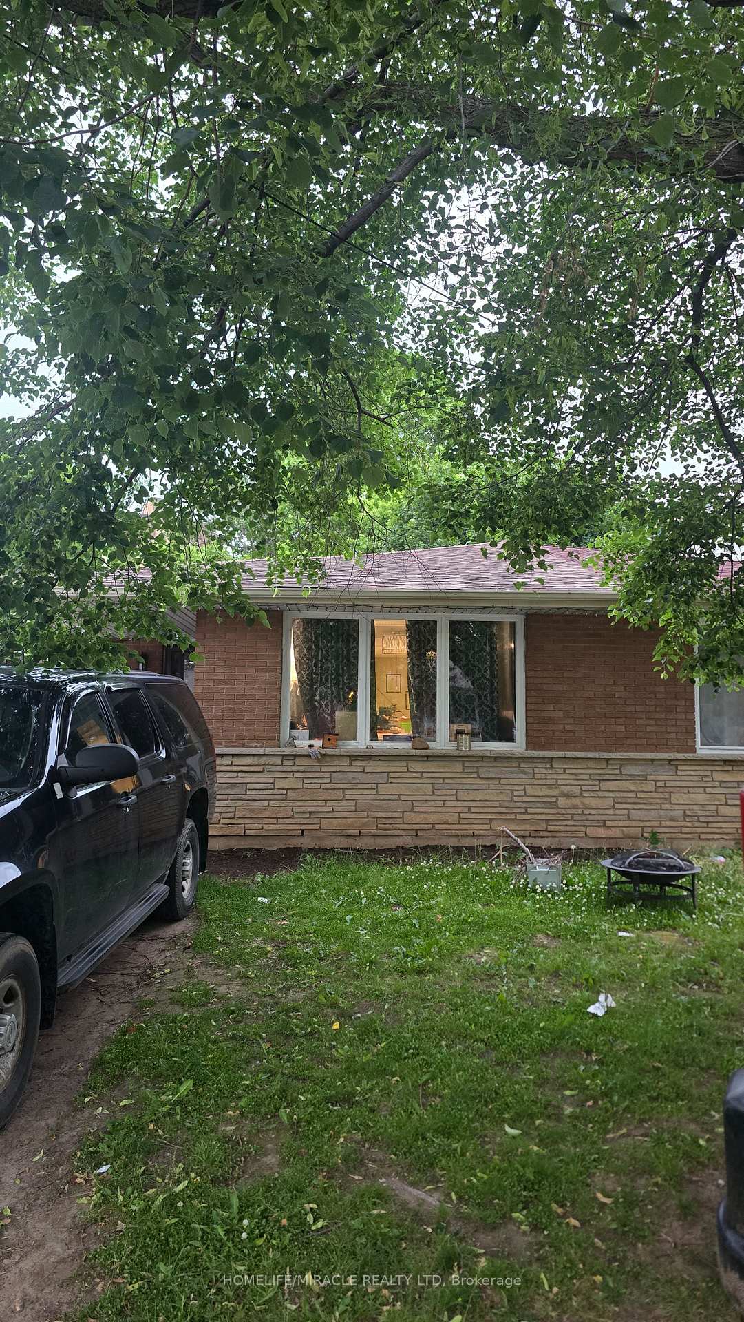 Photo 2 of 60 Gainsborough Road, Hamilton, Riverdale — HOMEH