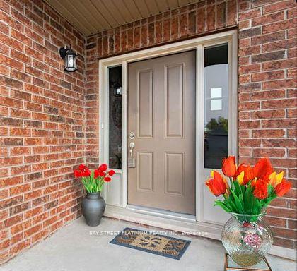 Photo 2 of 222 Lormont Boulevard, Hamilton, Stoney Creek Mountain — HOMEH