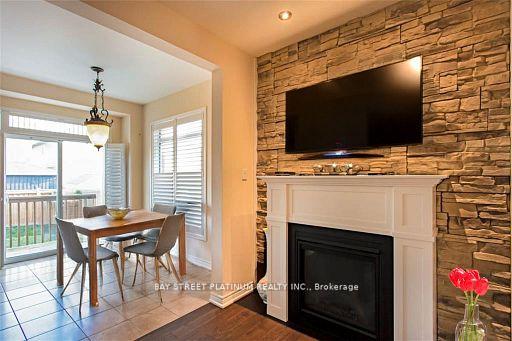 Photo 3 of 222 Lormont Boulevard, Hamilton, Stoney Creek Mountain — HOMEH