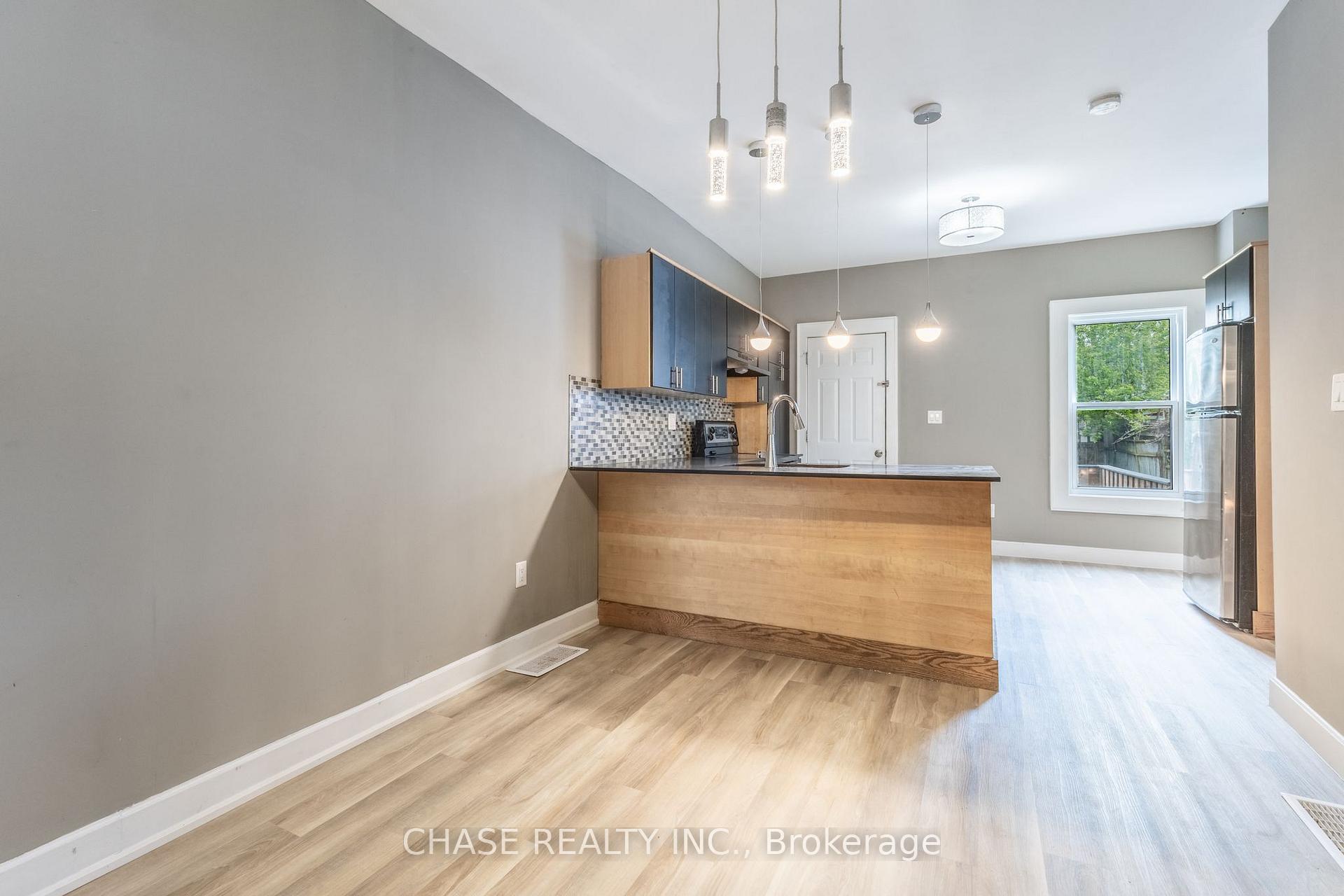 Photo 9 of 86 Smith Avenue, Hamilton, Landsdale — HOMEH