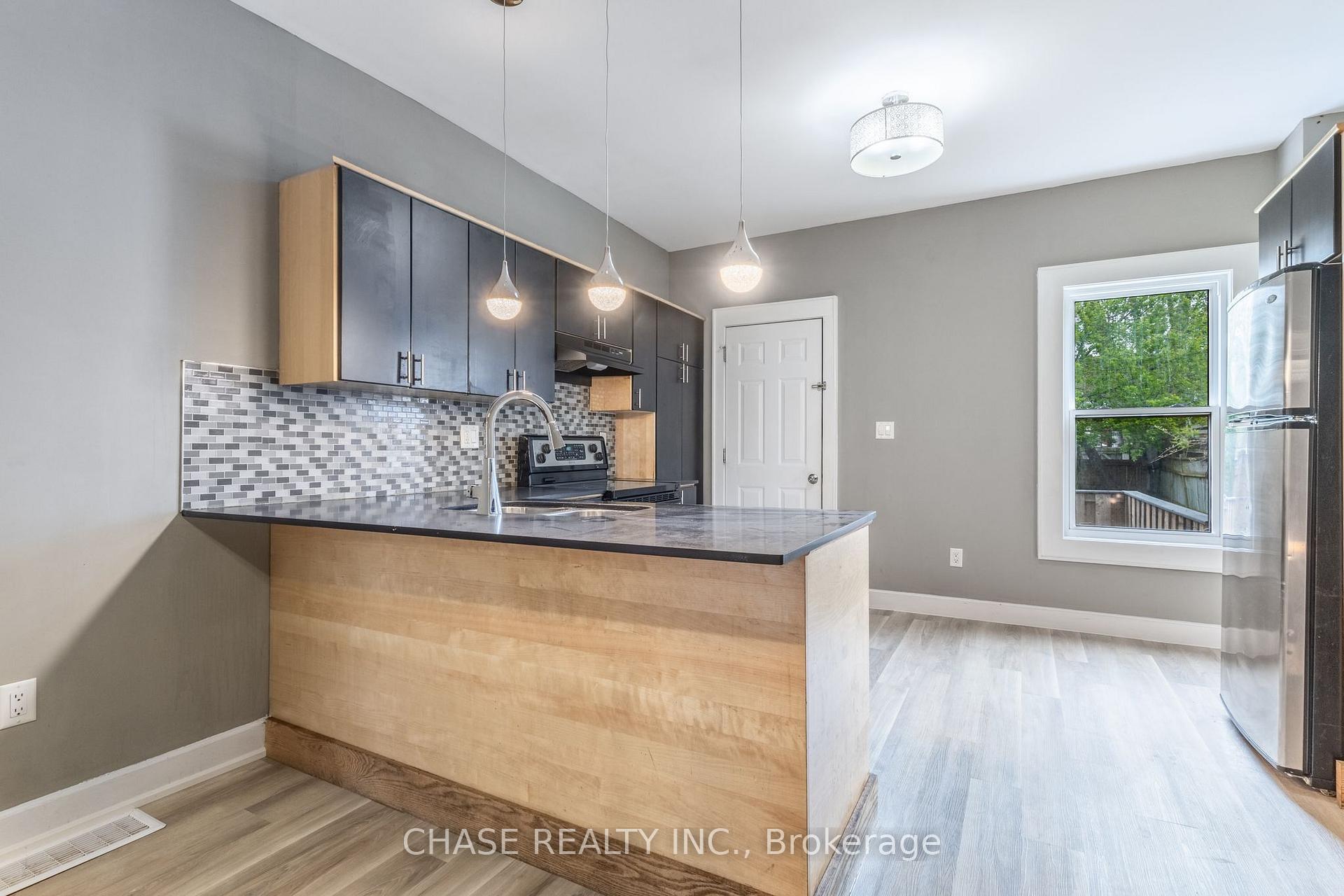 Photo 12 of 86 Smith Avenue, Hamilton, Landsdale — HOMEH