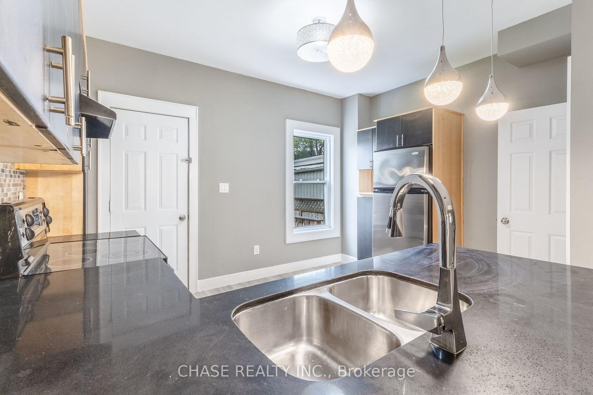 Photo 13 of 86 Smith Avenue, Hamilton, Landsdale — HOMEH