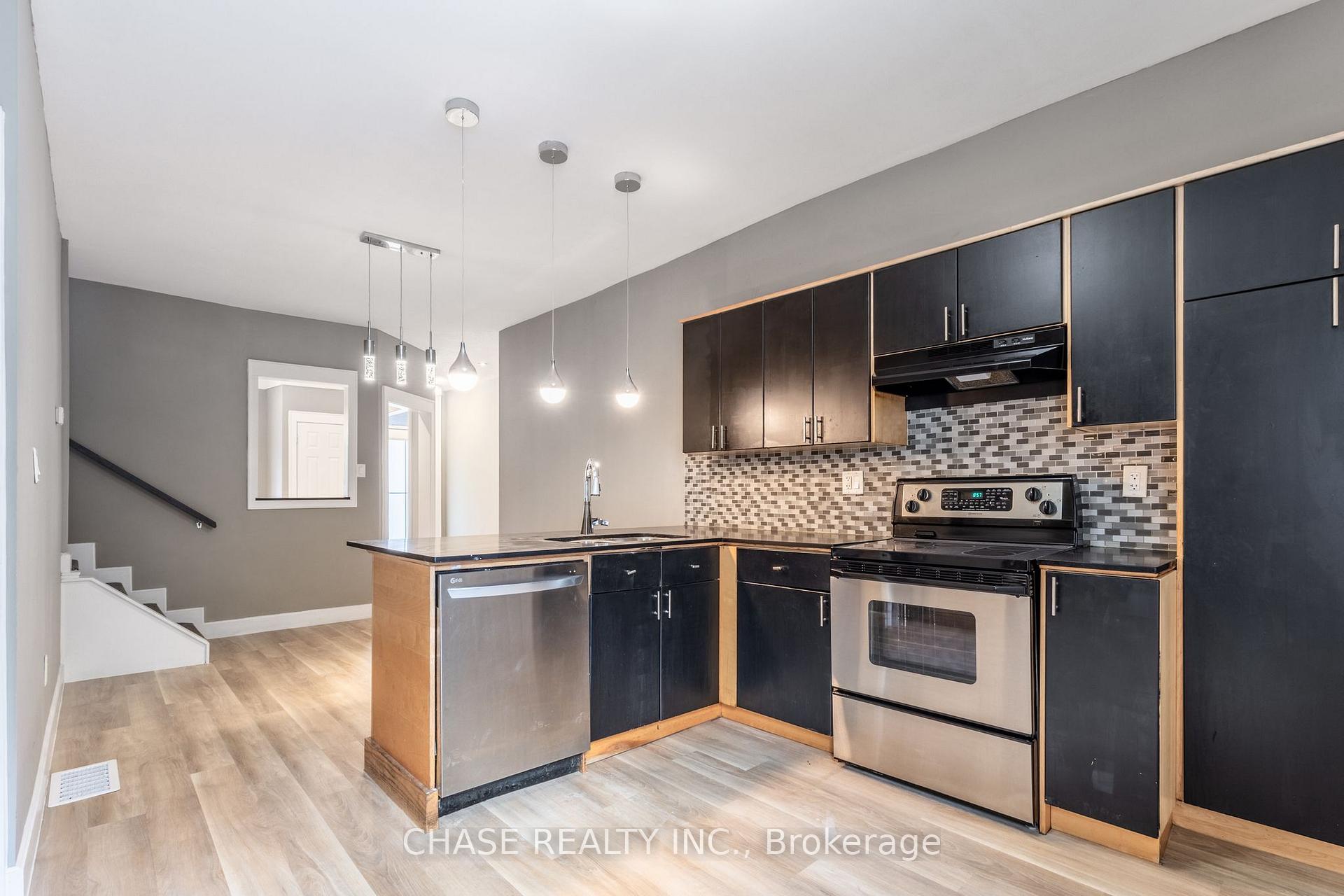 Photo 14 of 86 Smith Avenue, Hamilton, Landsdale — HOMEH
