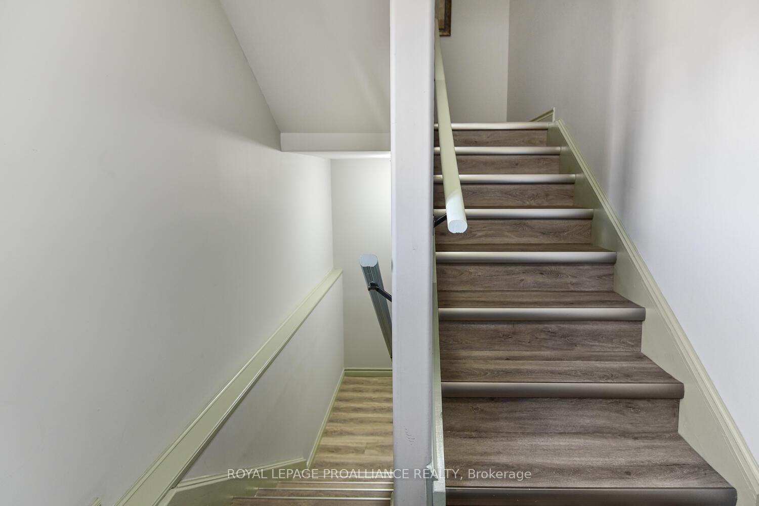 Photo 17 of 9 Pearl Street E, Brockville — HOMEH