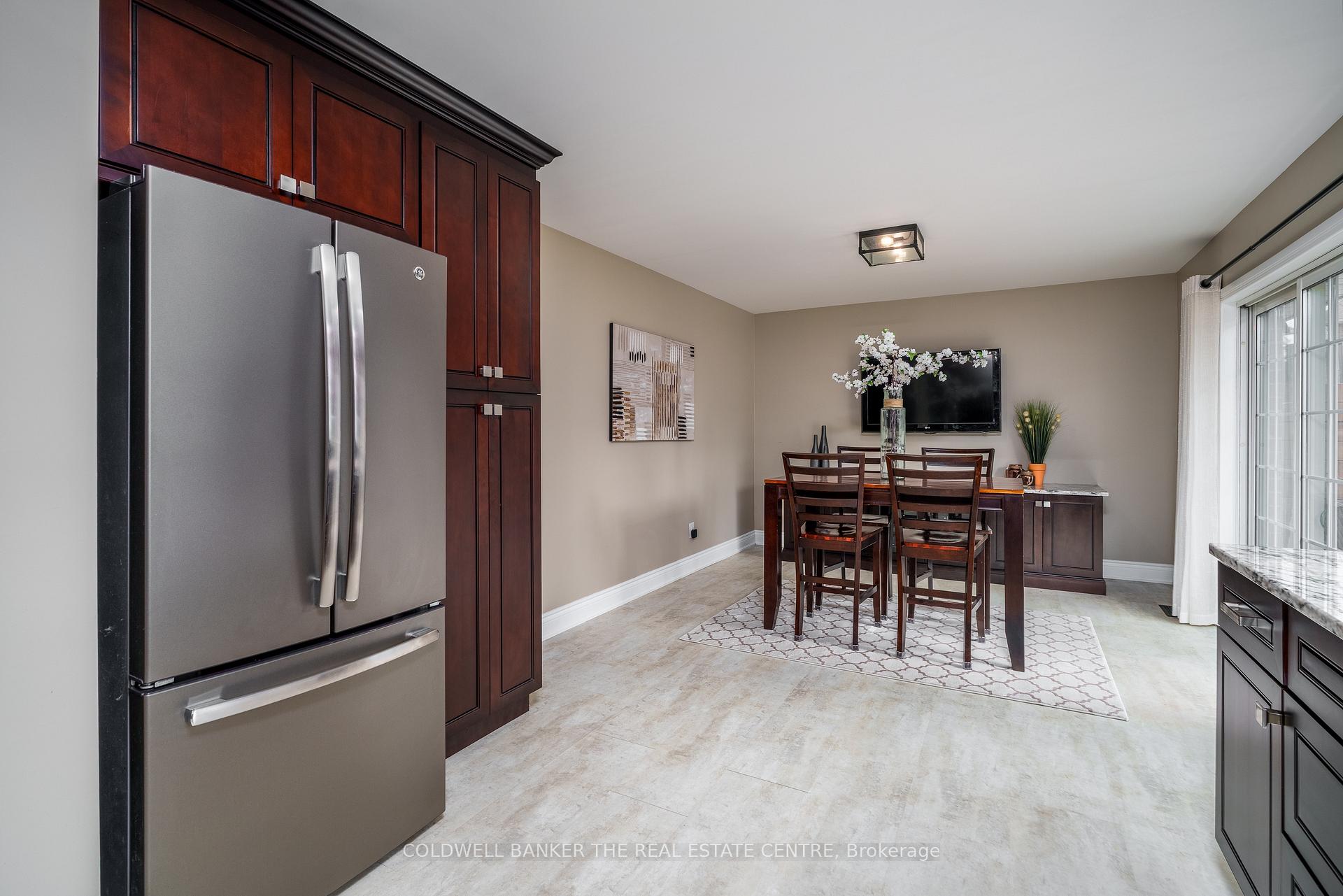 Photo 6 of 15 David Crescent, Brock, Cannington — HOMEH