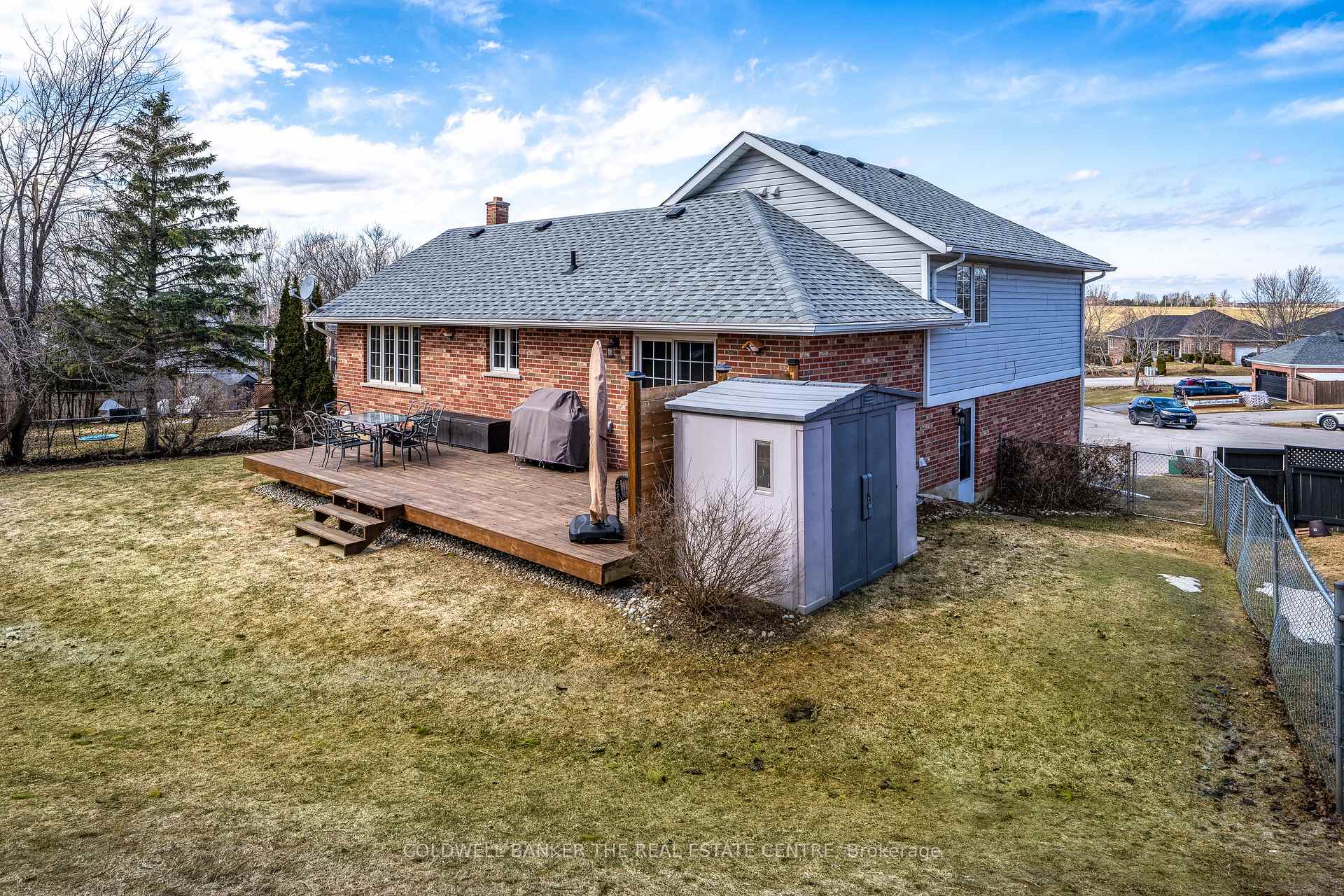 Photo 19 of 15 David Crescent, Brock, Cannington — HOMEH