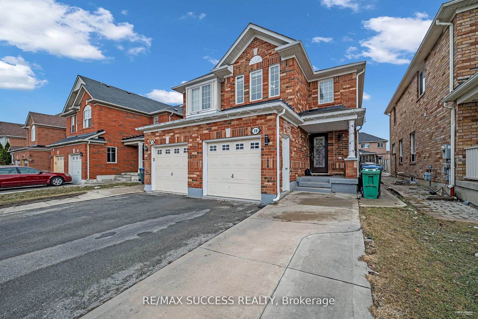 Photo 19 of 28 Herdwick Street, Brampton, Gore Industrial North — HOMEH