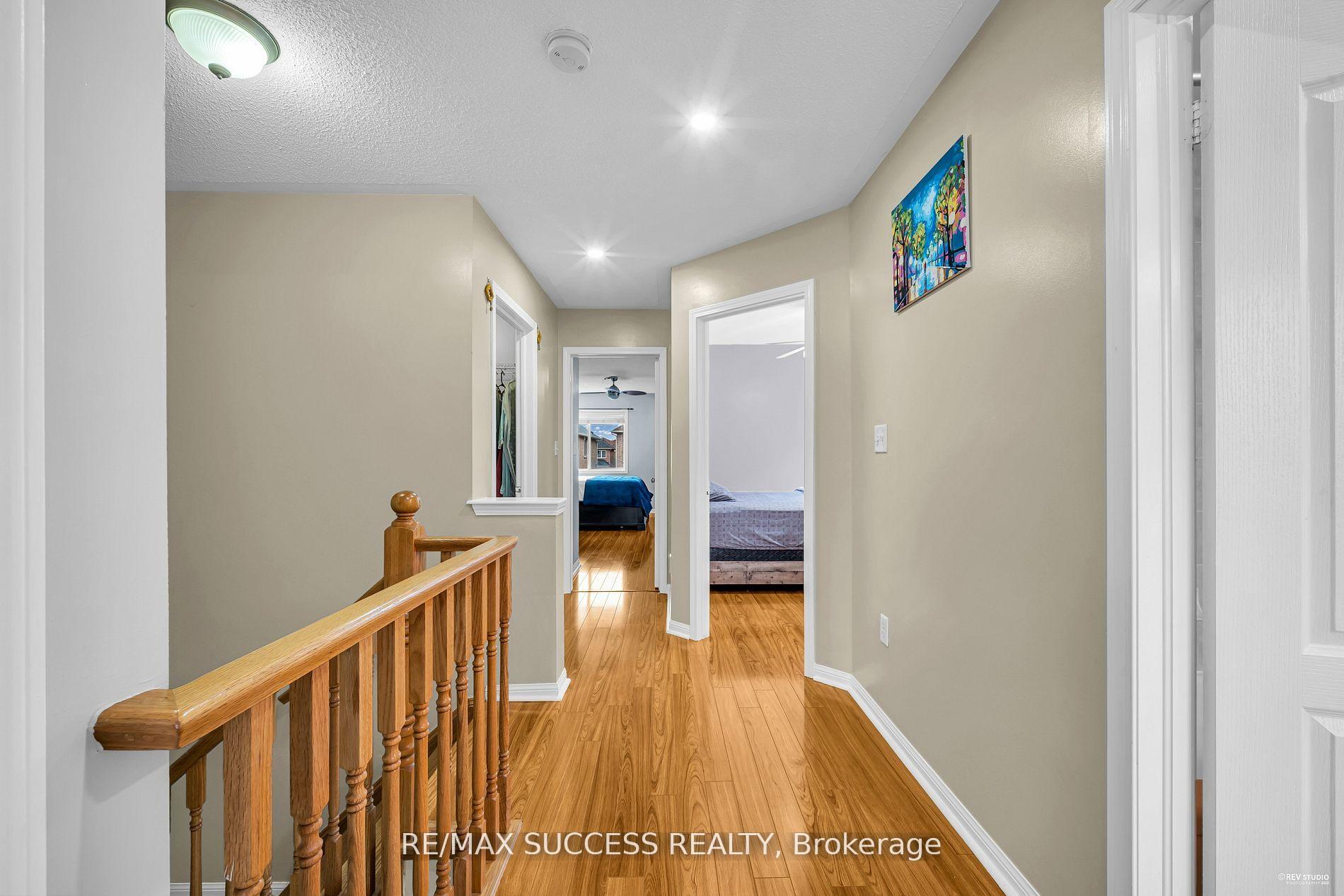 Photo 6 of 28 Herdwick Street, Brampton, Gore Industrial North — HOMEH