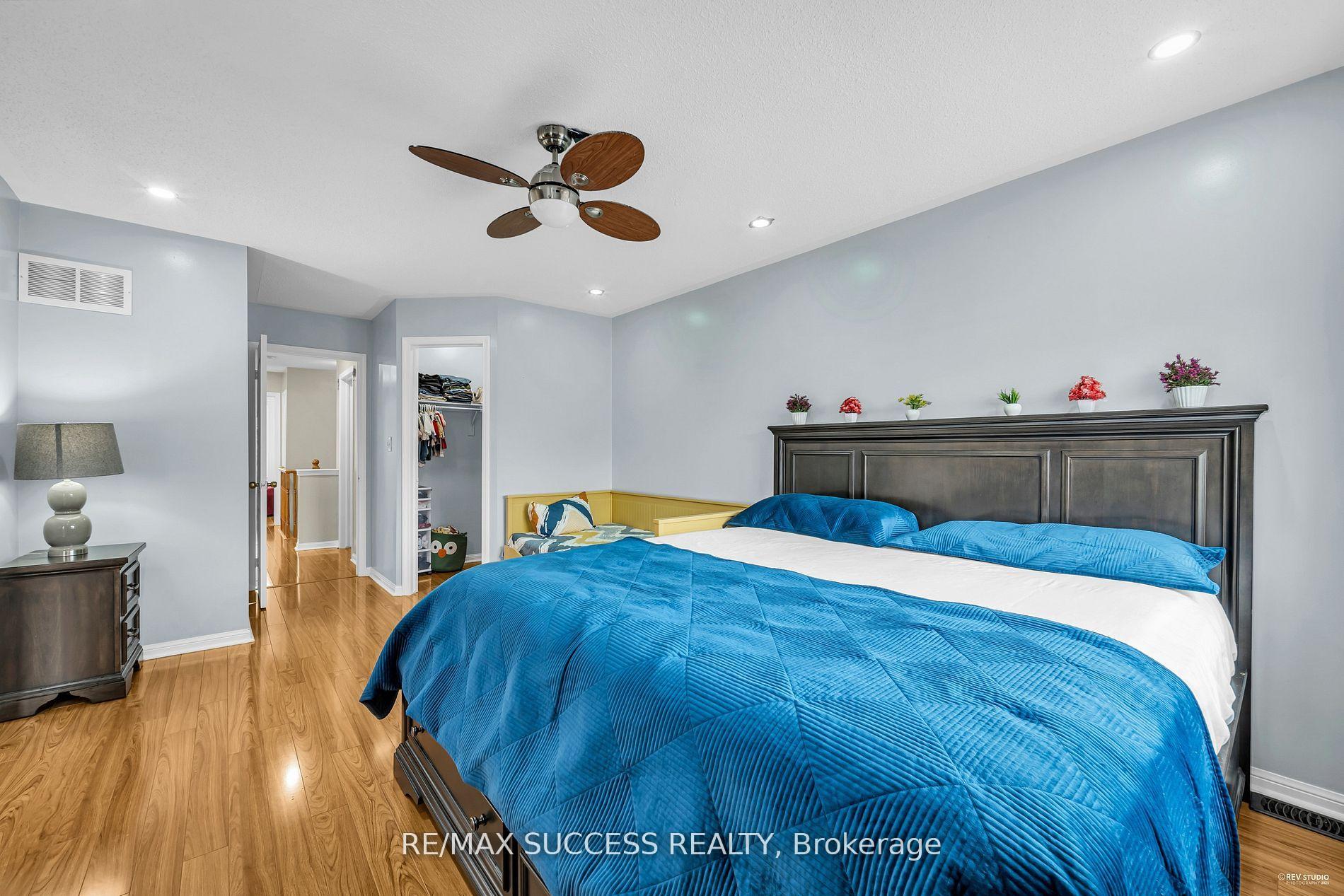 Photo 8 of 28 Herdwick Street, Brampton, Gore Industrial North — HOMEH