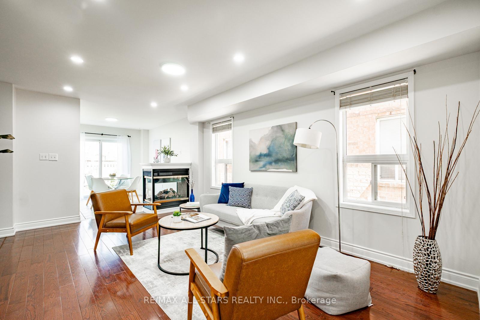Photo 1 of 126 Lake Louise Drive, Brampton, Fletcher's Meadow — HOMEH