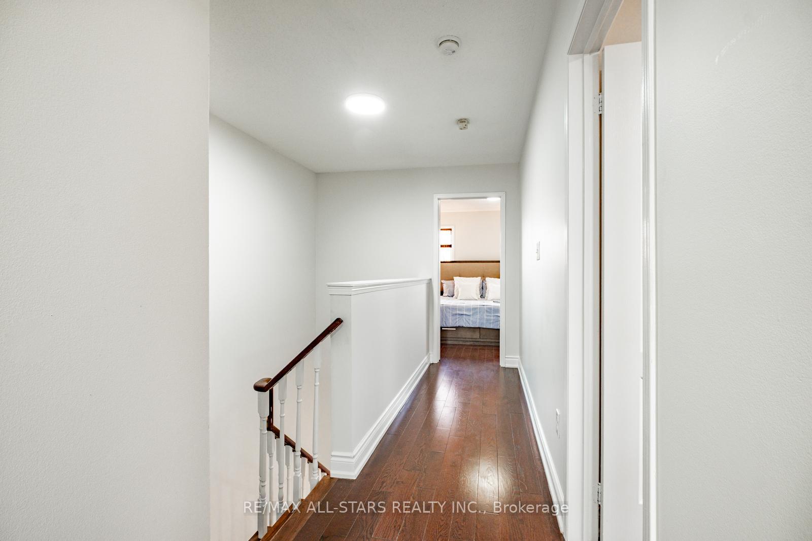 Photo 21 of 126 Lake Louise Drive, Brampton, Fletcher's Meadow — HOMEH