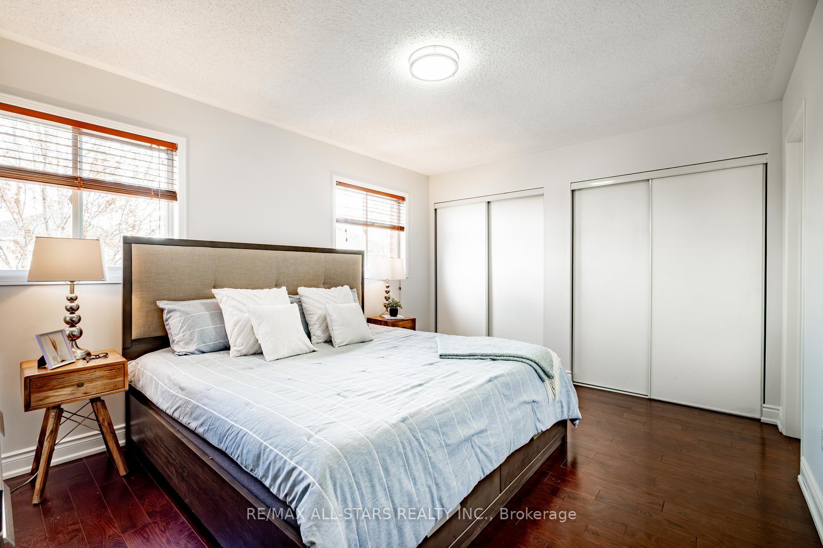 Photo 22 of 126 Lake Louise Drive, Brampton, Fletcher's Meadow — HOMEH
