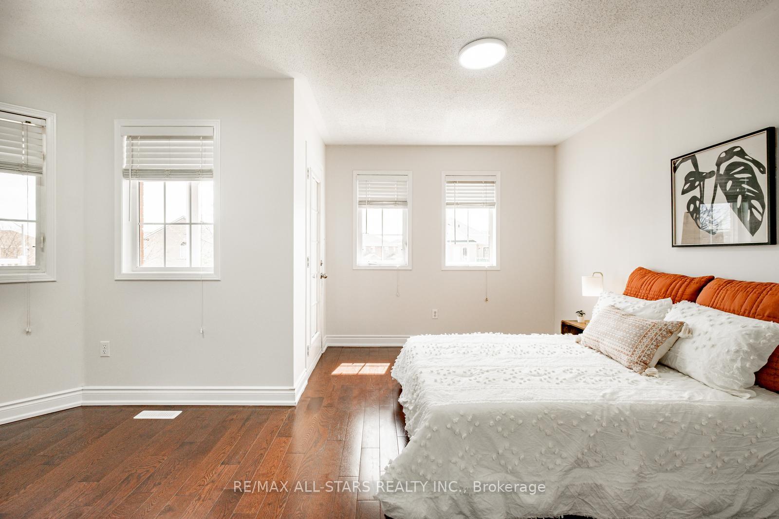Photo 29 of 126 Lake Louise Drive, Brampton, Fletcher's Meadow — HOMEH