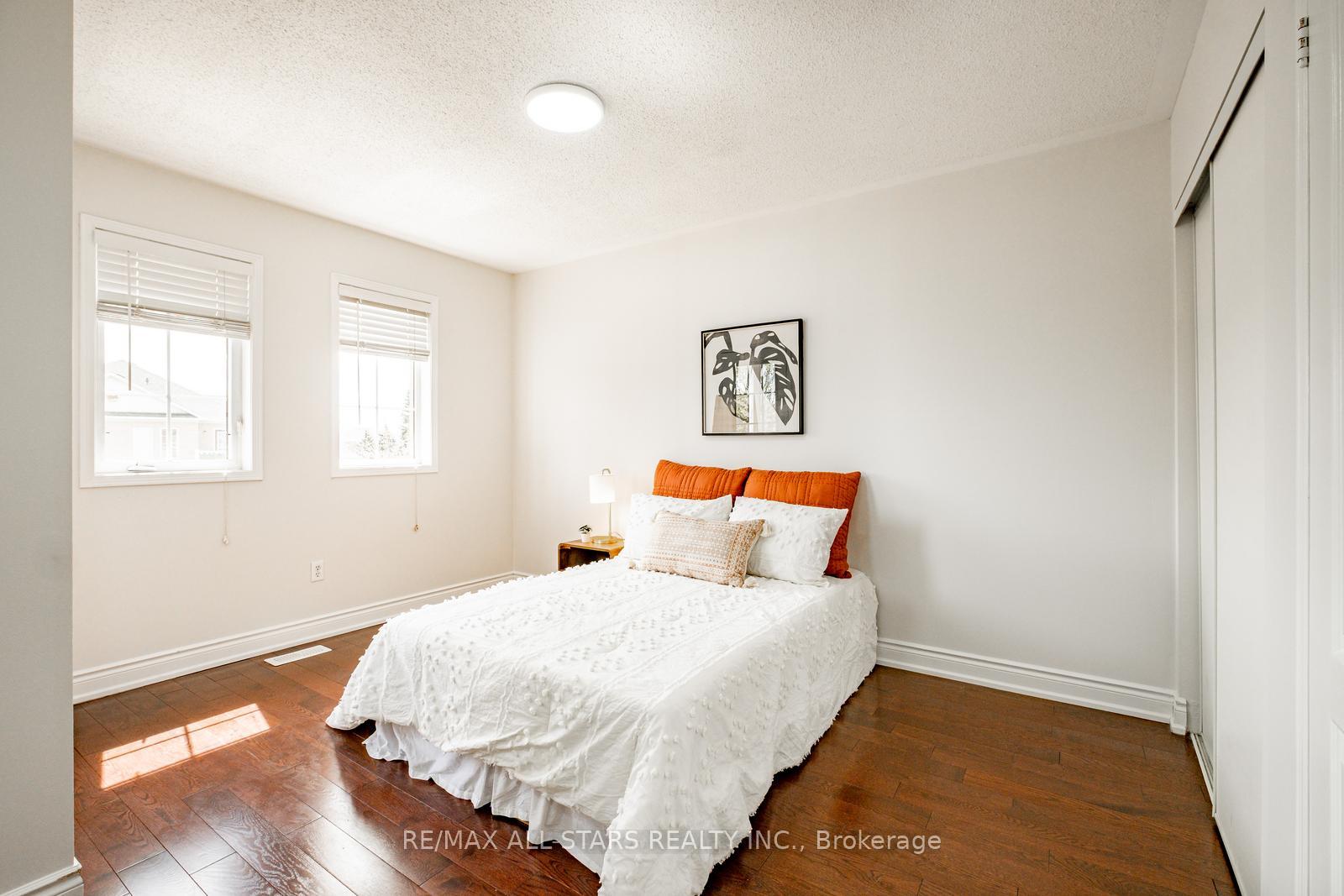 Photo 30 of 126 Lake Louise Drive, Brampton, Fletcher's Meadow — HOMEH