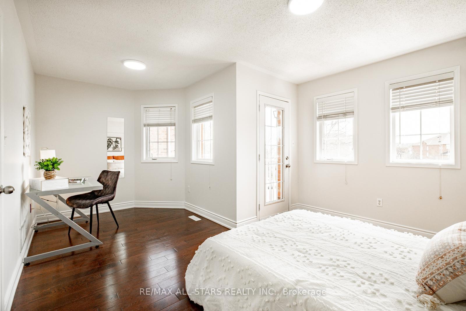 Photo 31 of 126 Lake Louise Drive, Brampton, Fletcher's Meadow — HOMEH