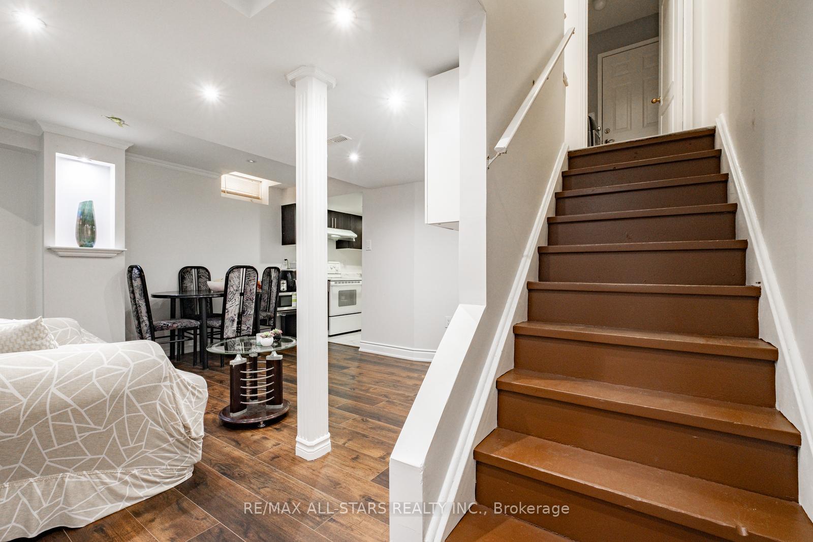 Photo 39 of 126 Lake Louise Drive, Brampton, Fletcher's Meadow — HOMEH