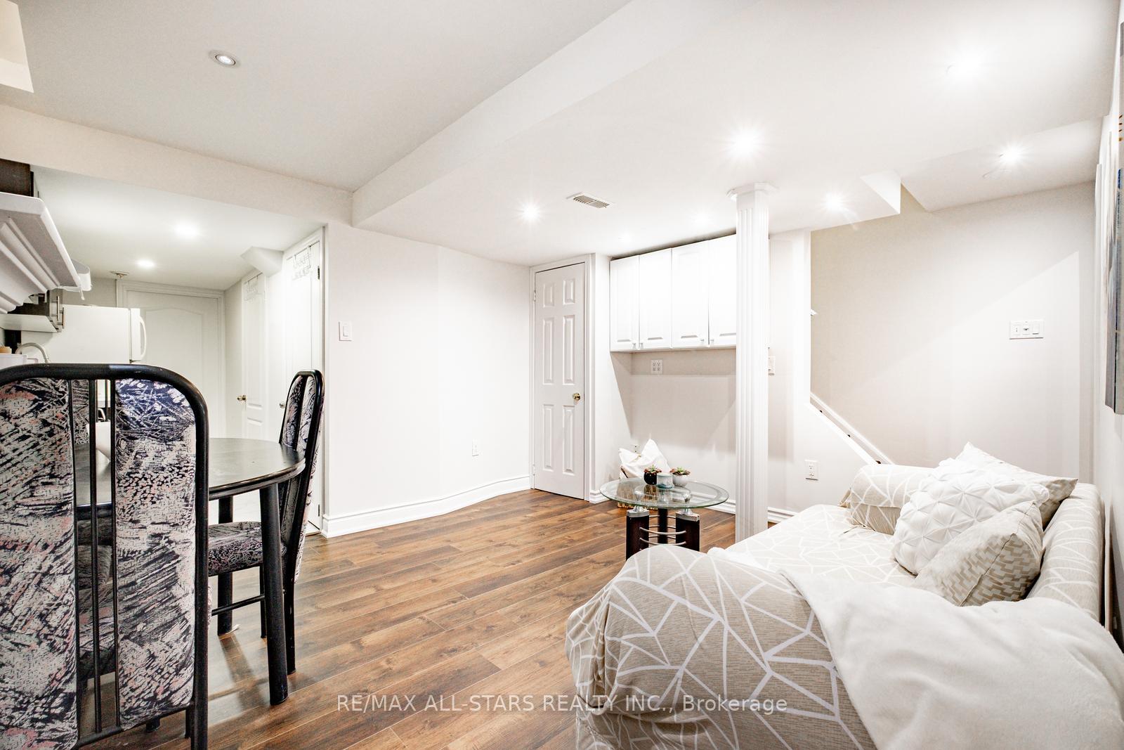 Photo 41 of 126 Lake Louise Drive, Brampton, Fletcher's Meadow — HOMEH