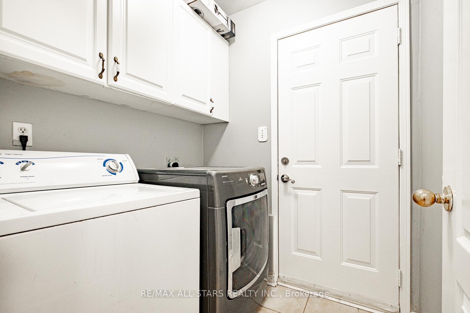 Photo 45 of 126 Lake Louise Drive, Brampton, Fletcher's Meadow — HOMEH