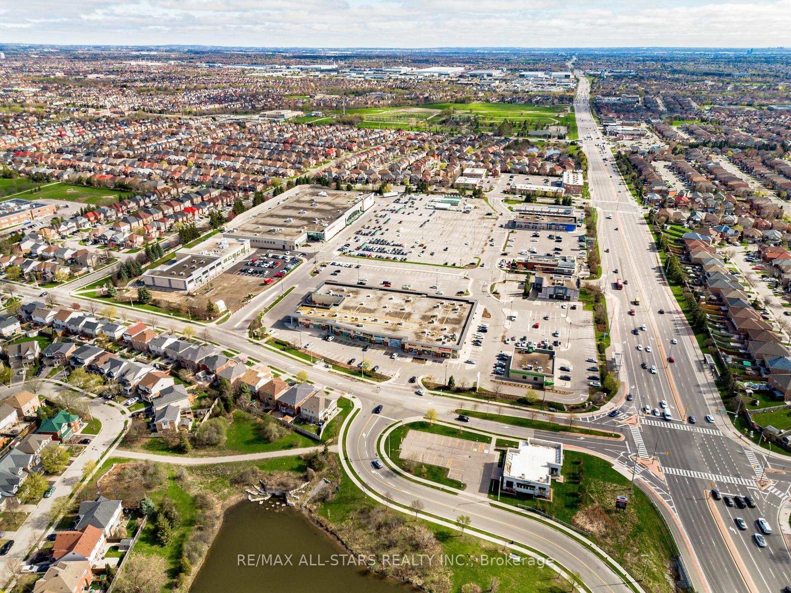 Photo 48 of 126 Lake Louise Drive, Brampton, Fletcher's Meadow — HOMEH
