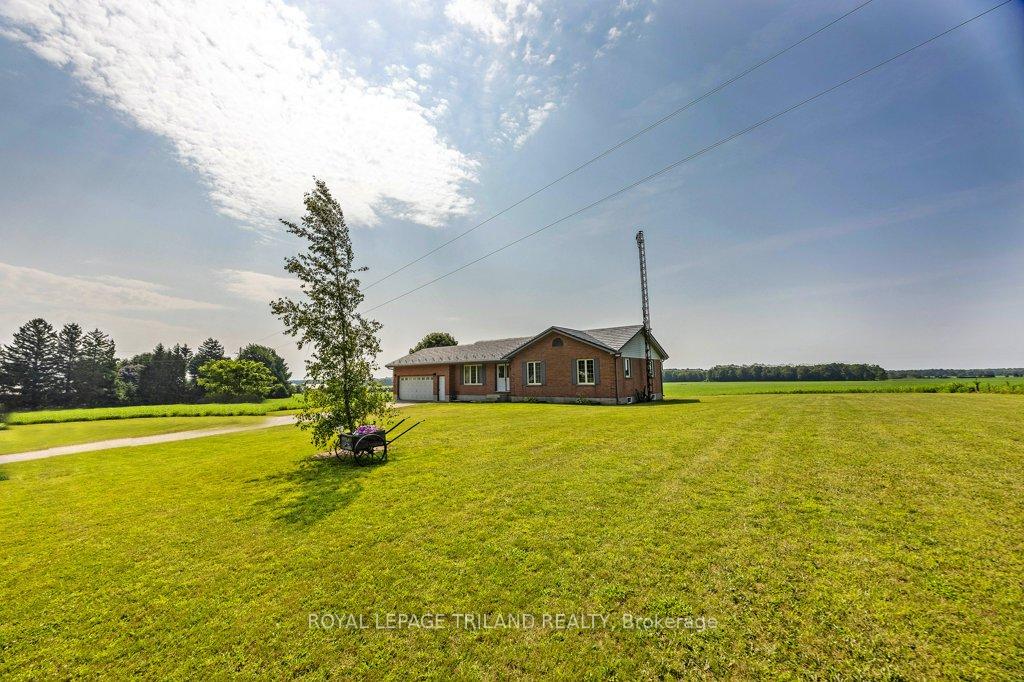 Photo 2 of 50783 Chalet Line, Malahide, Rural Malahide — HOMEH
