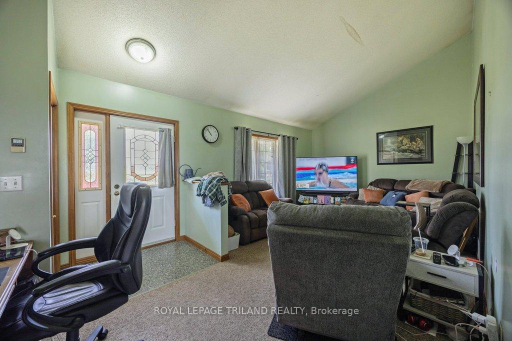 Photo 6 of 50783 Chalet Line, Malahide, Rural Malahide — HOMEH