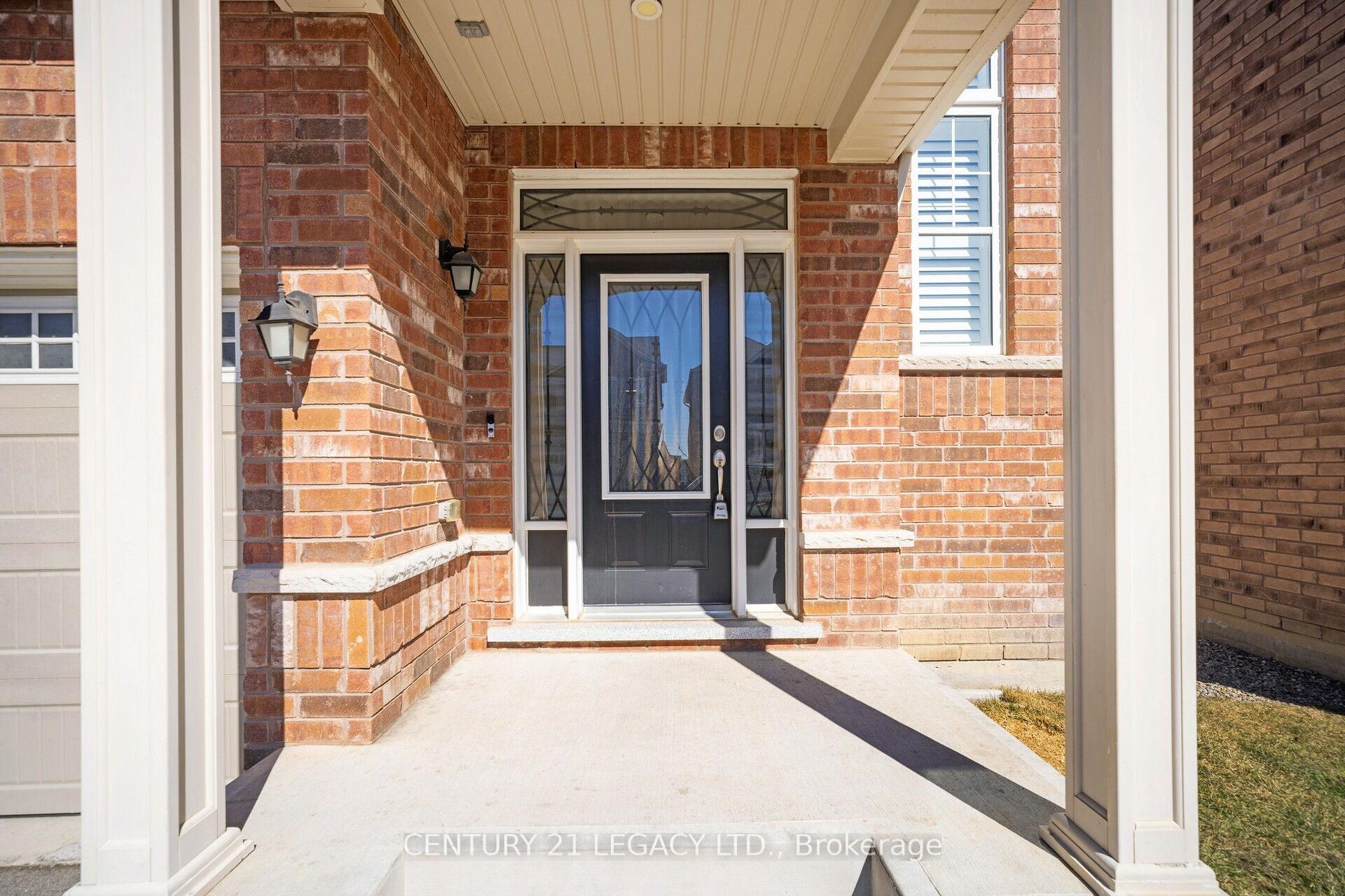 Photo 15 of 33 Callandar Road, Brampton, Northwest Brampton — HOMEH