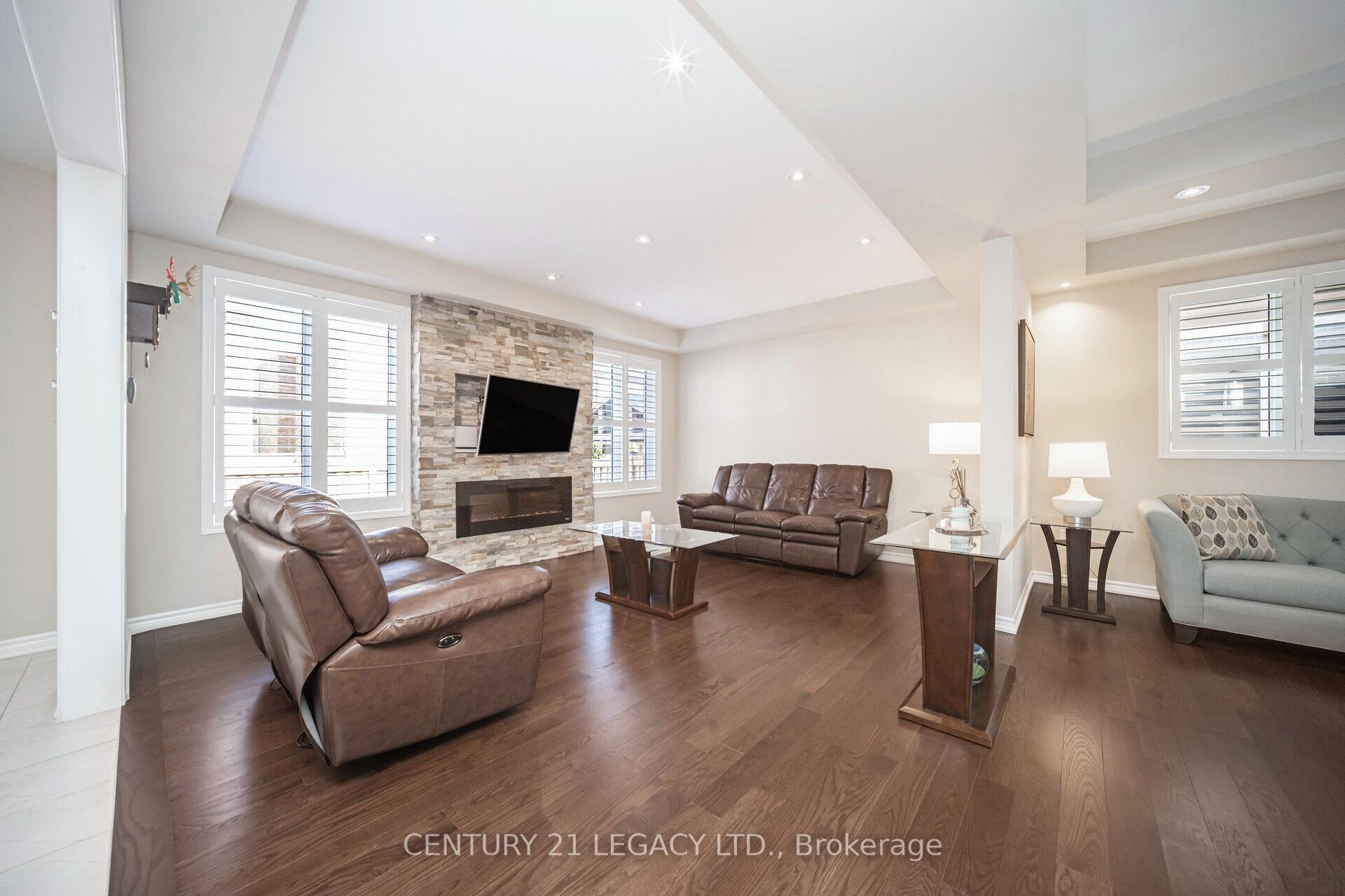 Photo 14 of 33 Callandar Road, Brampton, Northwest Brampton — HOMEH
