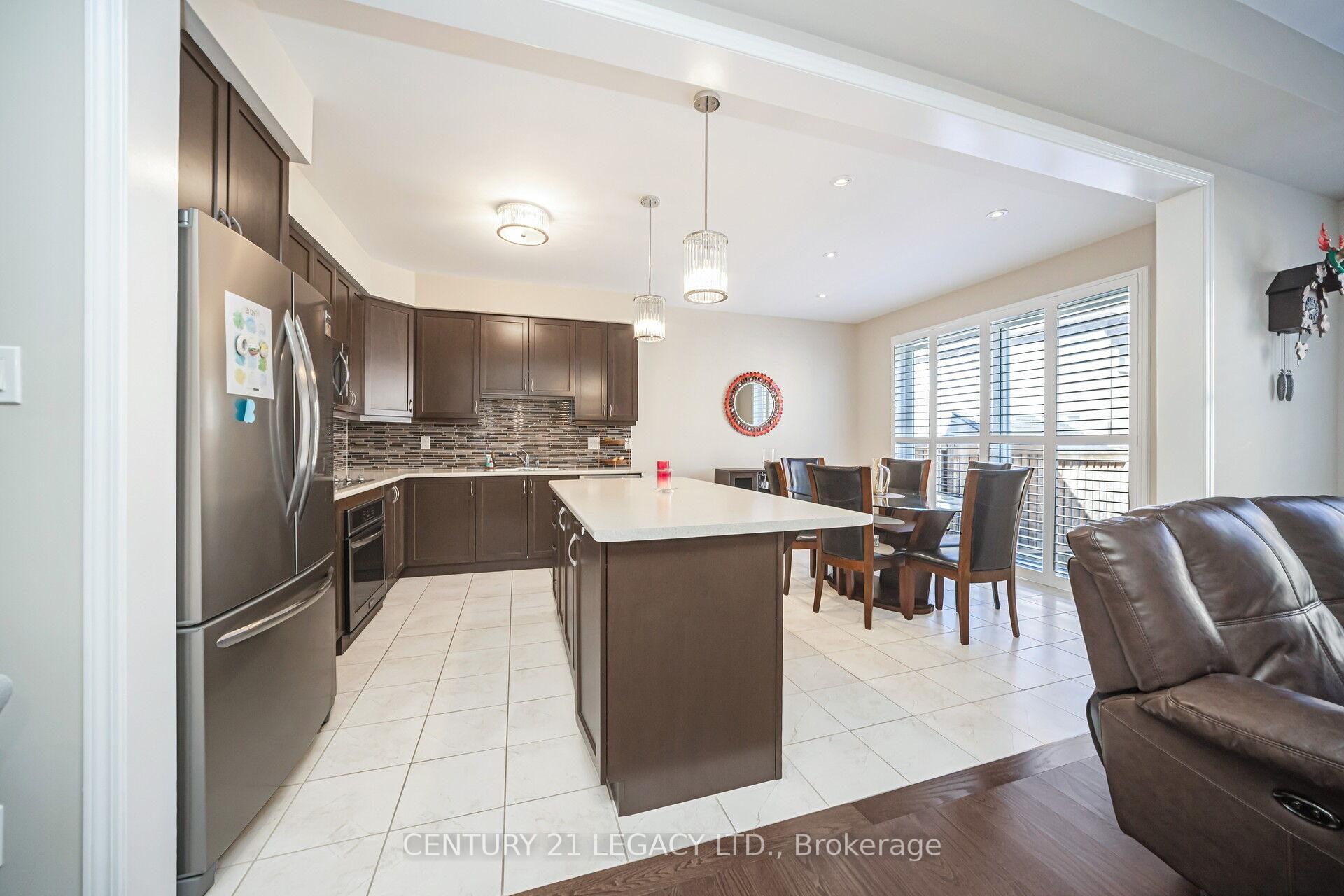 Photo 24 of 33 Callandar Road, Brampton, Northwest Brampton — HOMEH