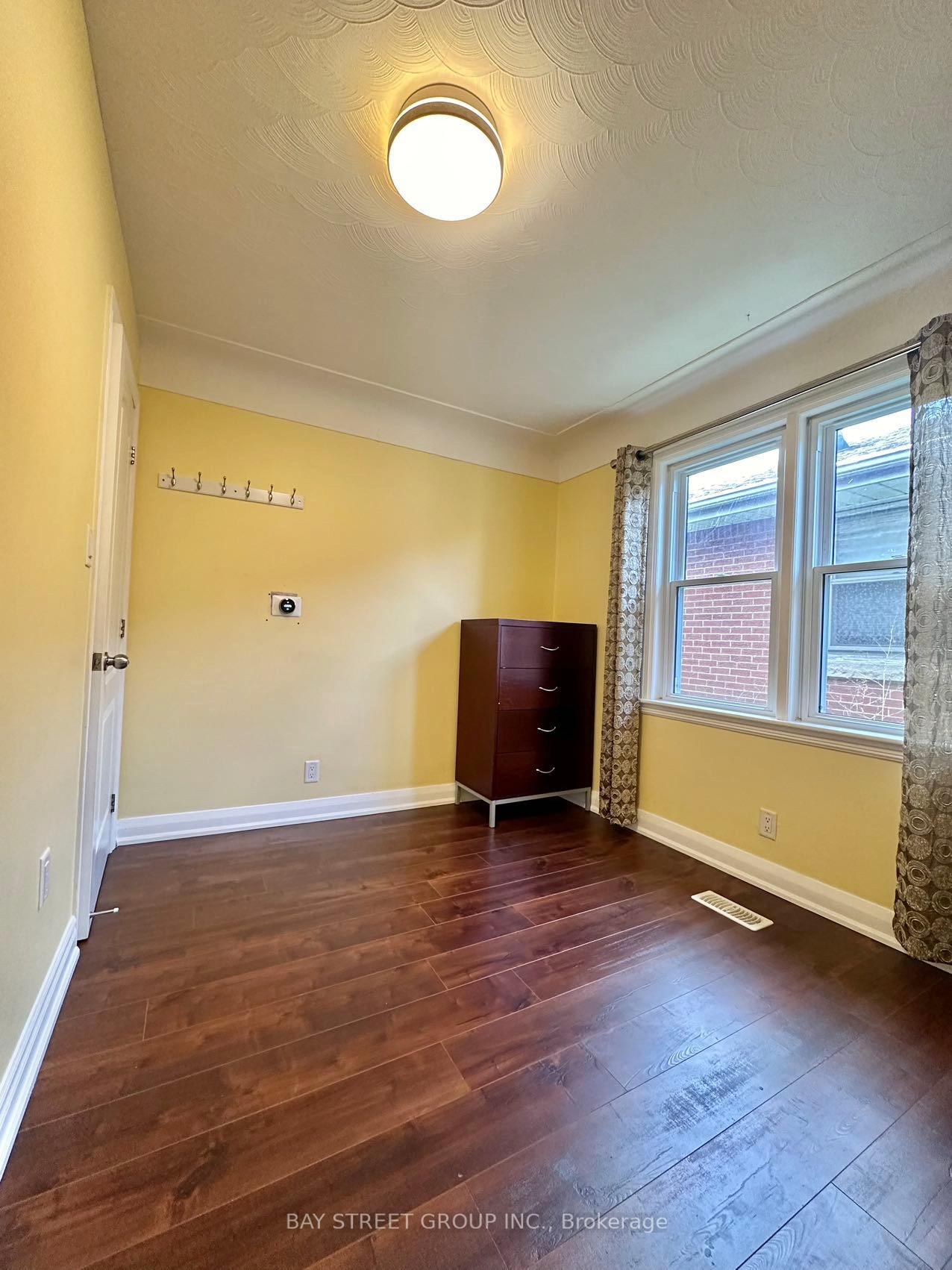 Photo 41 of 85 Glenmount Avenue, Hamilton, Ainslie Wood — HOMEH