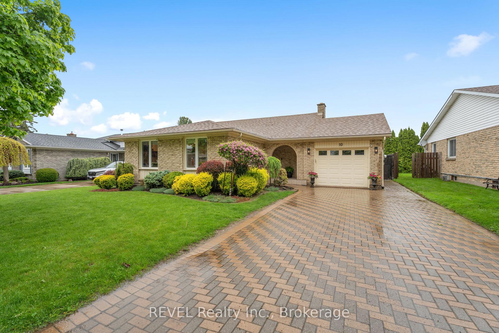 Front of 10 Belair Drive