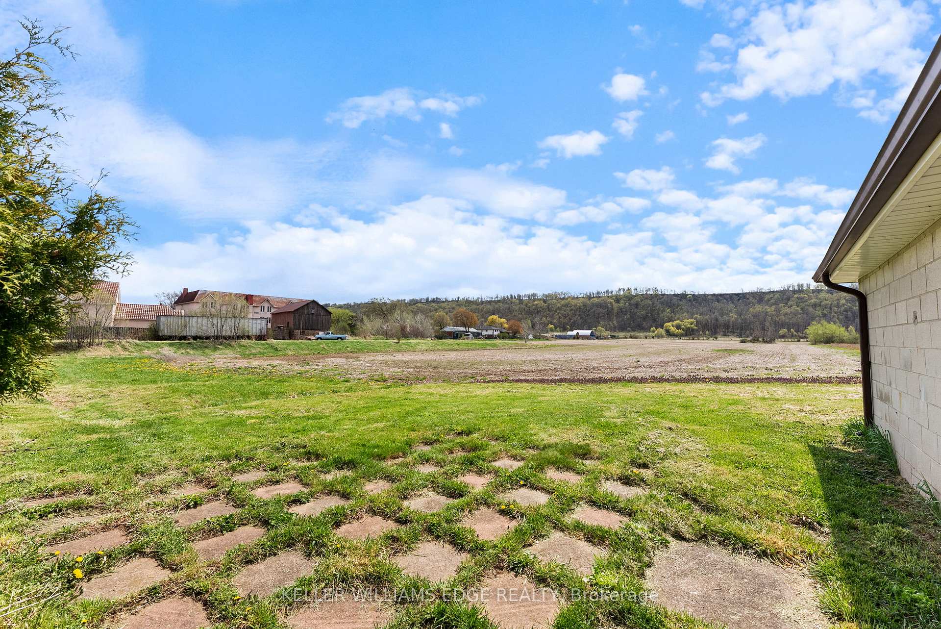 Photo 46 of 868 Highway 8, Hamilton, Fruitland — HOMEH